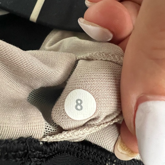 Lululemon bundle of two - Picture 4 of 7